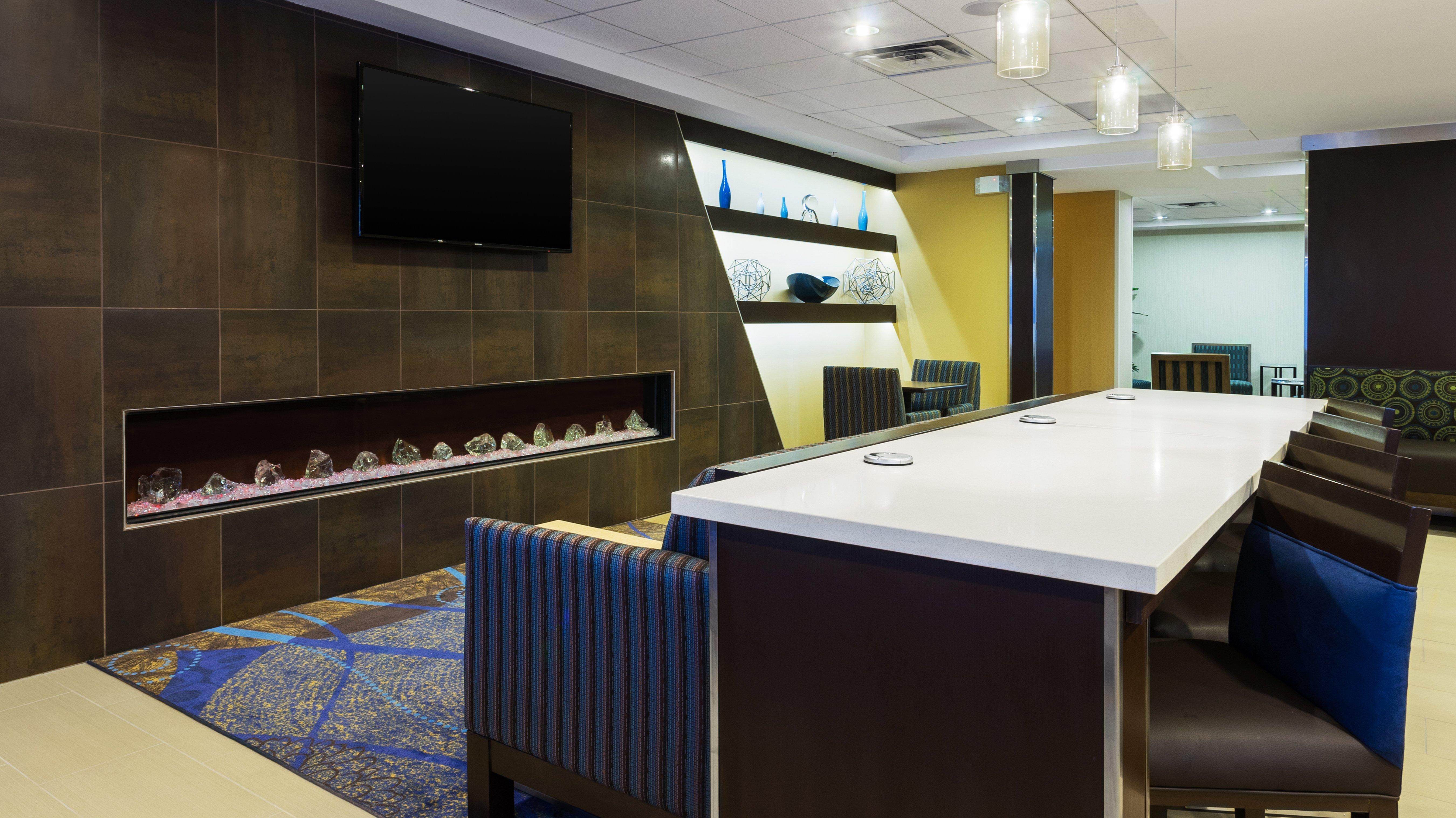 Holiday Inn Express & Suites Midland Loop 250 By Ihg Exteriör bild