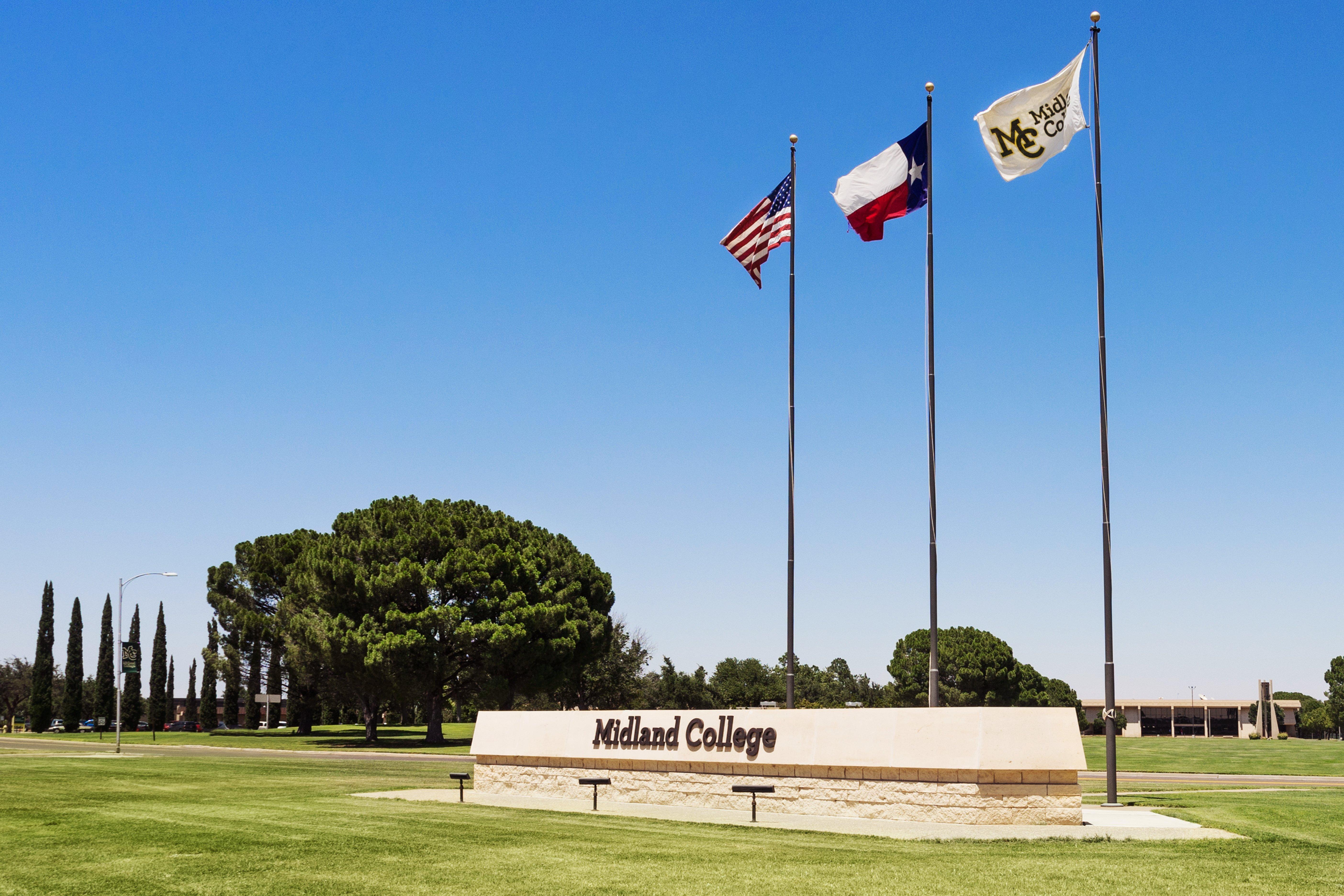Holiday Inn Express & Suites Midland Loop 250 By Ihg Exteriör bild