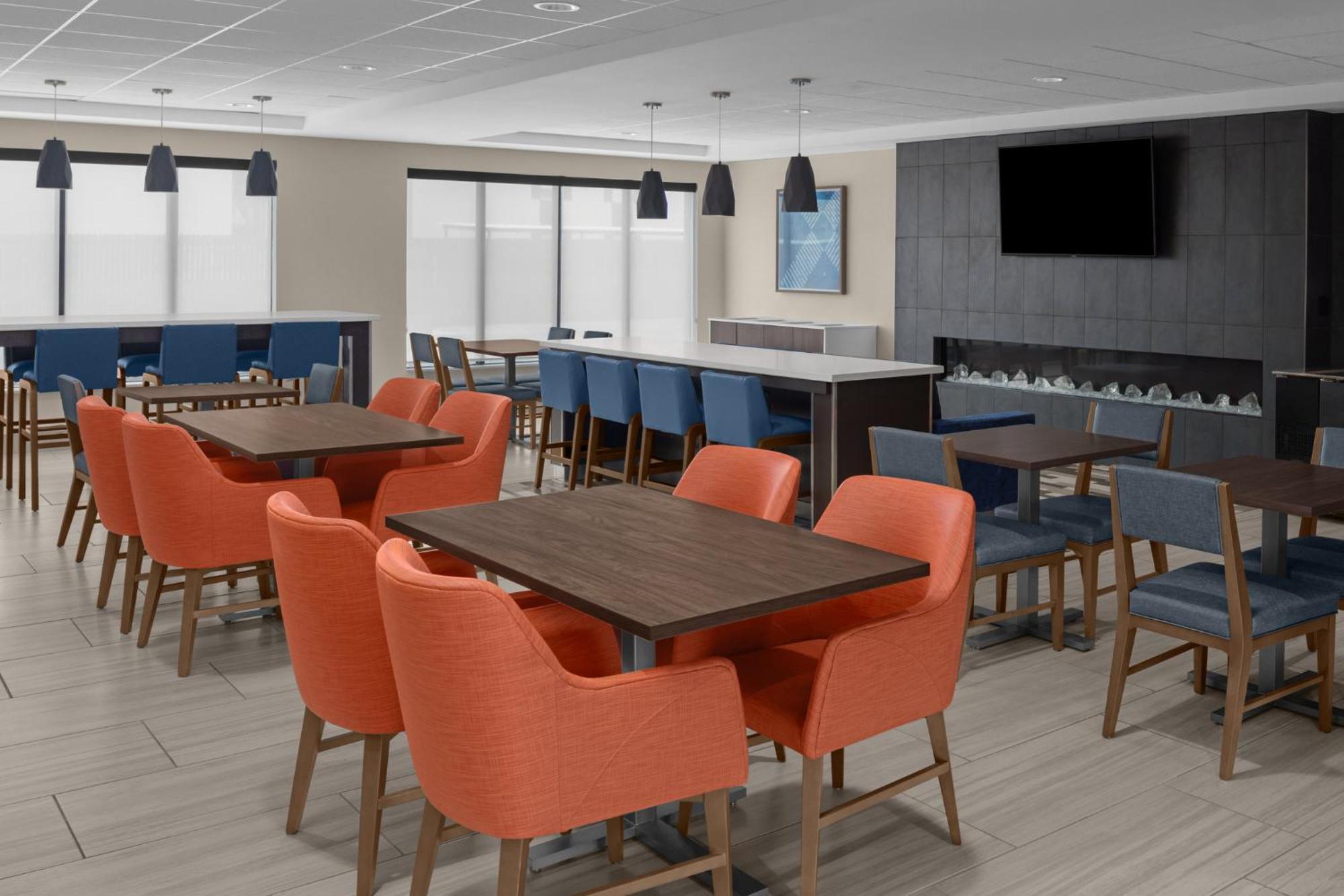 Holiday Inn Express & Suites Midland Loop 250 By Ihg Exteriör bild