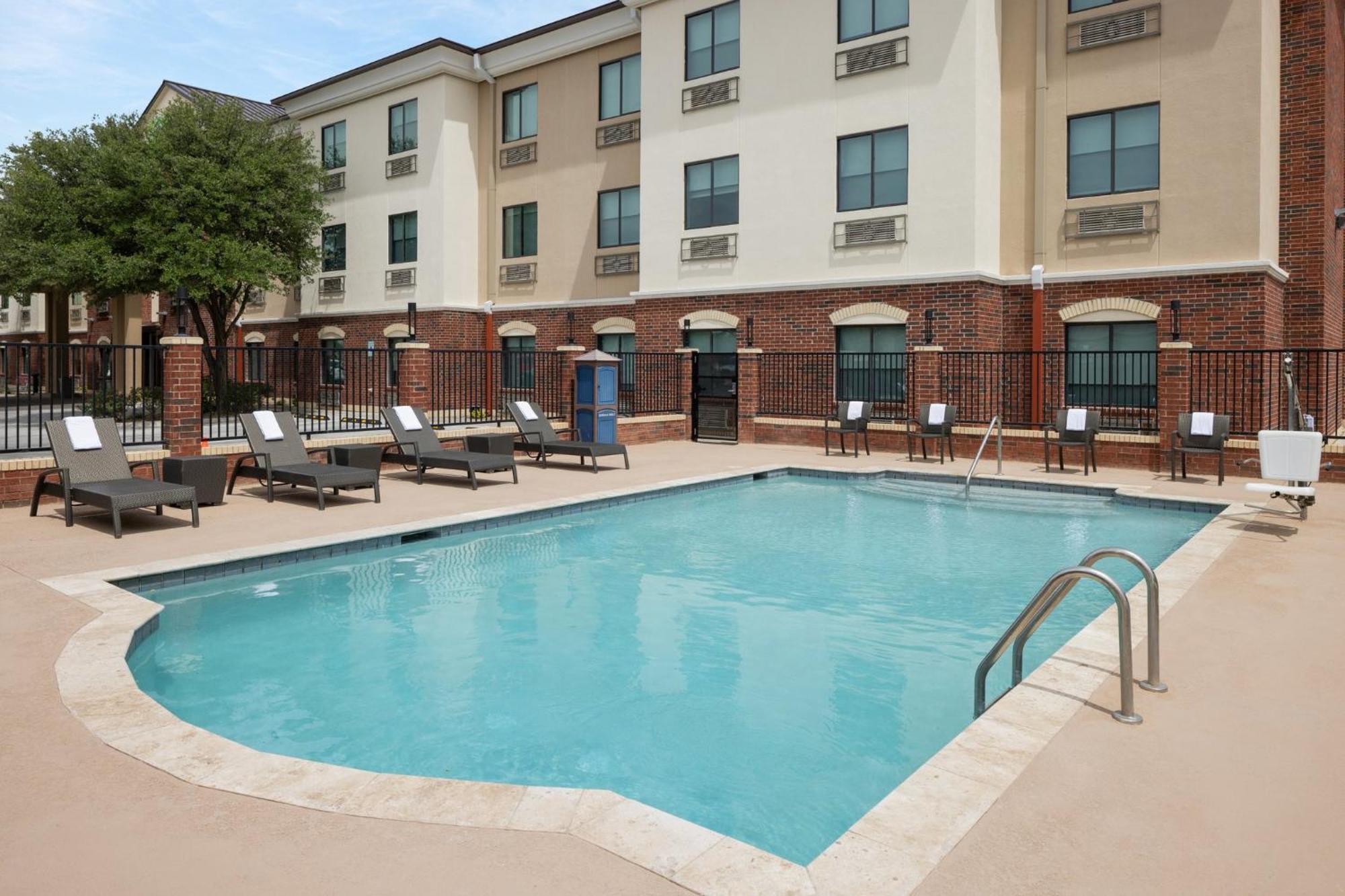 Holiday Inn Express & Suites Midland Loop 250 By Ihg Exteriör bild